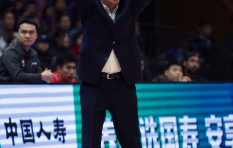 九游优惠 -转会期CBA常规赛焦点战，纽卡斯尔队长鼓劲，质疑声仍在，赛季目标并未改变的简单介绍