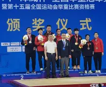 九游官网登录 -举重赛场再起风云：荆楚青龙队读秒绝平岭东火狐队，新援首秀制胜。(蛟蛇起陆张扬飞龙什么意思)