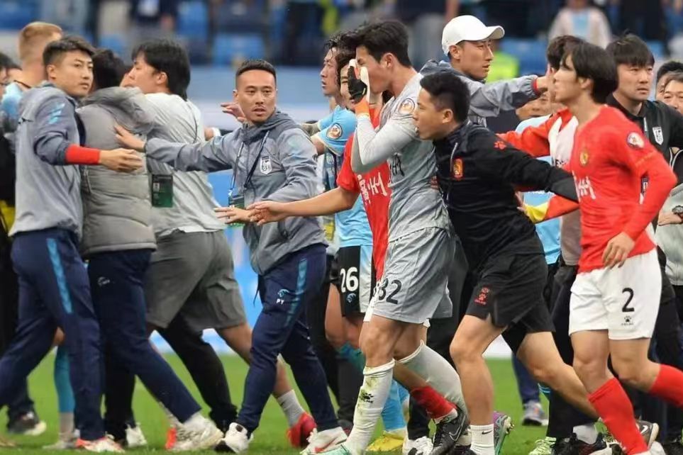 英超球队从第几轮打足总杯