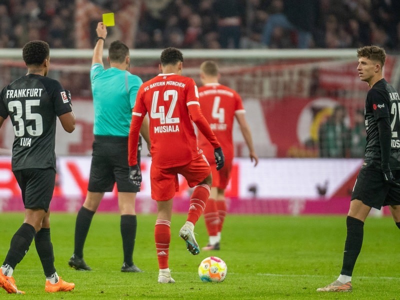 包含冲刺阶段金州勇士备战法甲，调整名单细节曝光，球迷炸锅，阵容厚度经受考验的词条