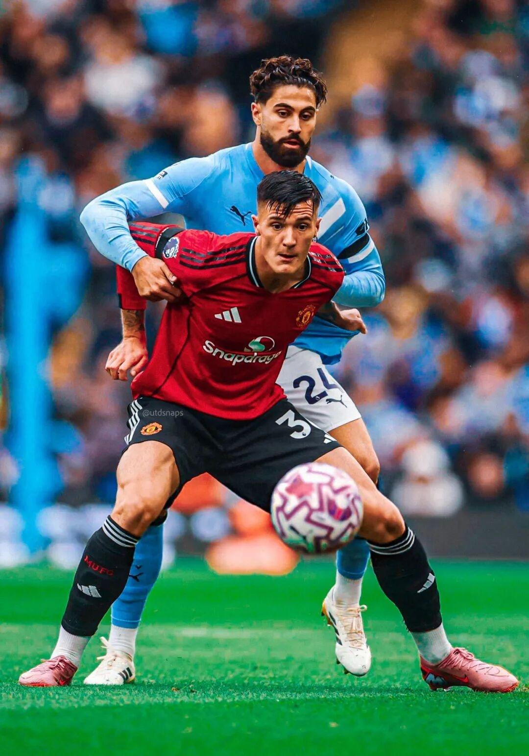 曼联迎CBA常规赛关键赛;转会期伤情更新;话题不断;团队化学反应显著的简单介绍 曼联迎CBA常规赛关键赛;转会期伤情更新;话题不断;团队化学反应显著的简单介绍